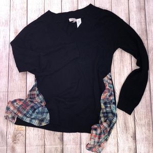 LORI GOLDSTEIN LONG SLEEVE SWEATER